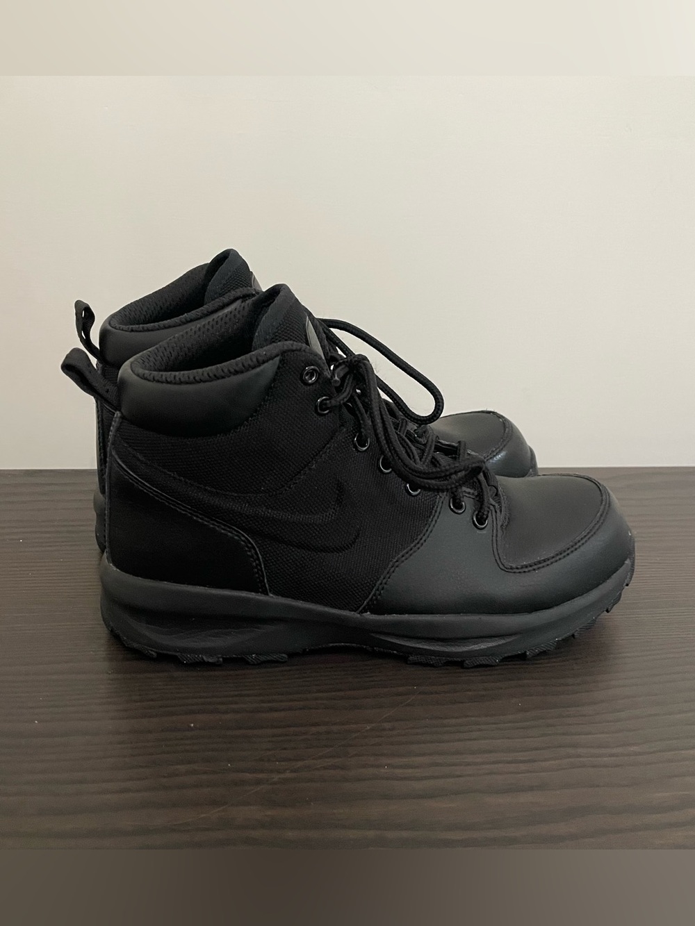 Nike Manoa Boots - Youth 7
